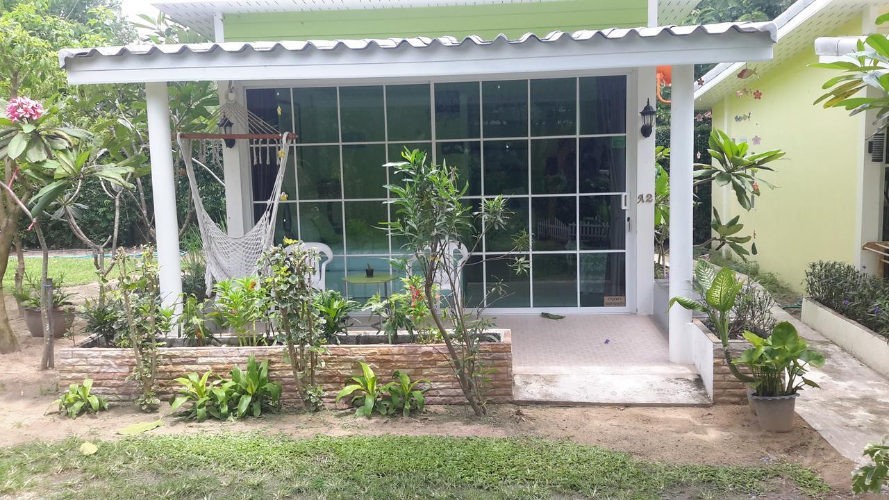 Sports Bar & Resort Pakchong Exterior photo